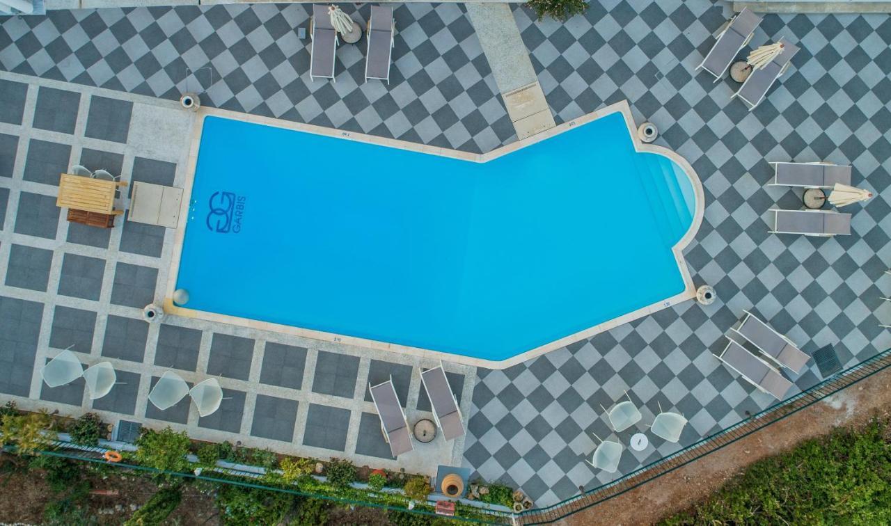 Garbis Villas & Apartments ロウダータ エクステリア 写真