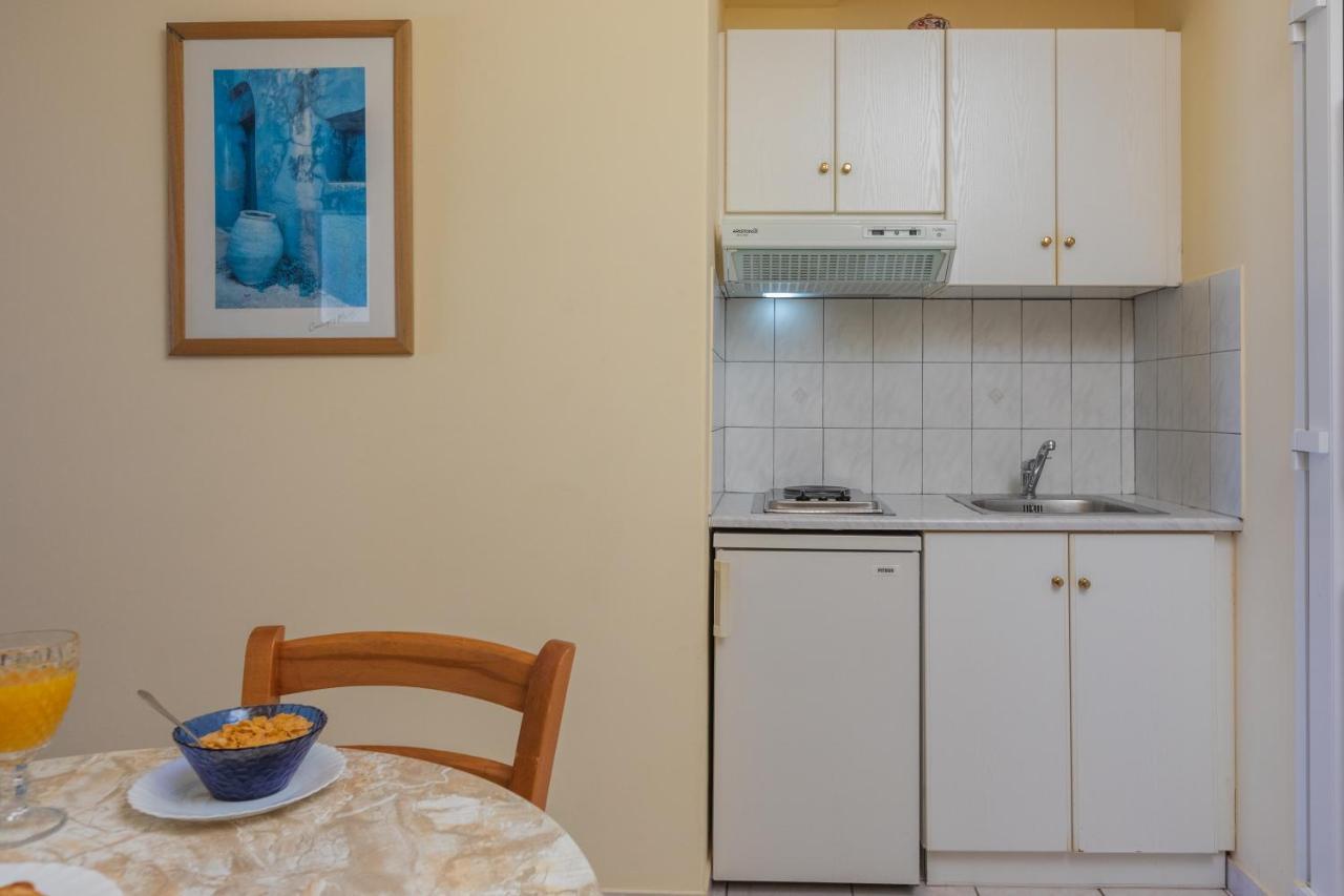 Garbis Villas & Apartments ロウダータ エクステリア 写真
