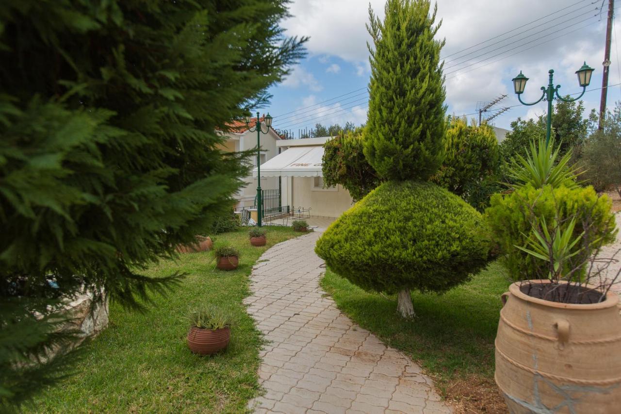 Garbis Villas & Apartments ロウダータ エクステリア 写真
